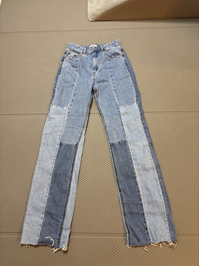 Pull & Bear jeans patterned （分類：牛仔褲、Leggings）位於 Hong Kong。 由 duckielee 提交（商品編號 1403166607，圖片 1）。簡介： Never worn before, good quality 。