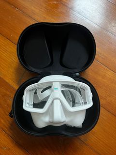 (Category: ) located in . Submitted by qualitydivegear (Listing ID 1403134036, Image 1). Description: .