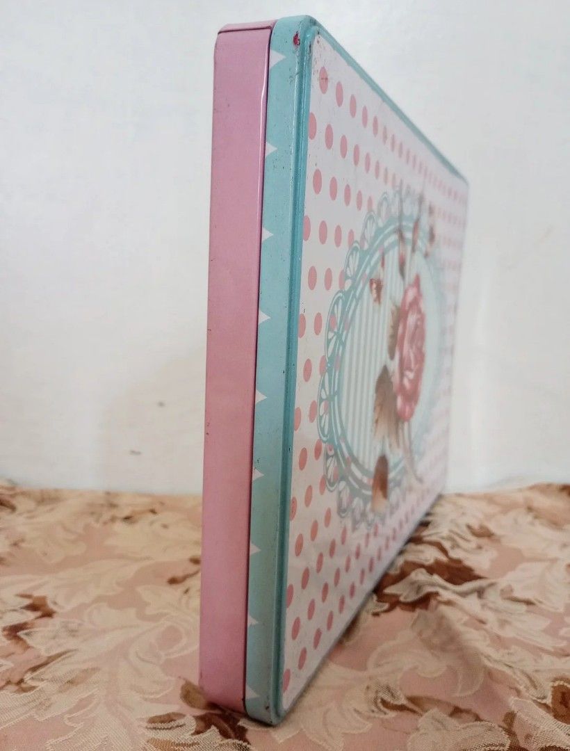 Shabby chic Pastel Tin Flat Storage (Category: Storage Boxes & Baskets) located in Balanga. Submitted by marae_c (Listing ID 1403198516, Image 3). Description: In good used condition. Minimal dents with sign of use. May scratches sa front cover and onti sa loob. See pics for ref. Barely used this. Just stored. Rfs. Decluttering. Have too much stuff. Need bigger storage na..