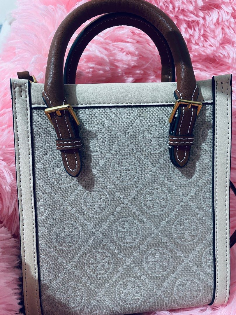 Tory Burch Mini T Monogram Bag (Category: Luxury Bags & Wallets) located in Iloilo. Submitted by mau.brandnew_prelovedthingy (Listing ID 1403157413, Image 3). Description: .