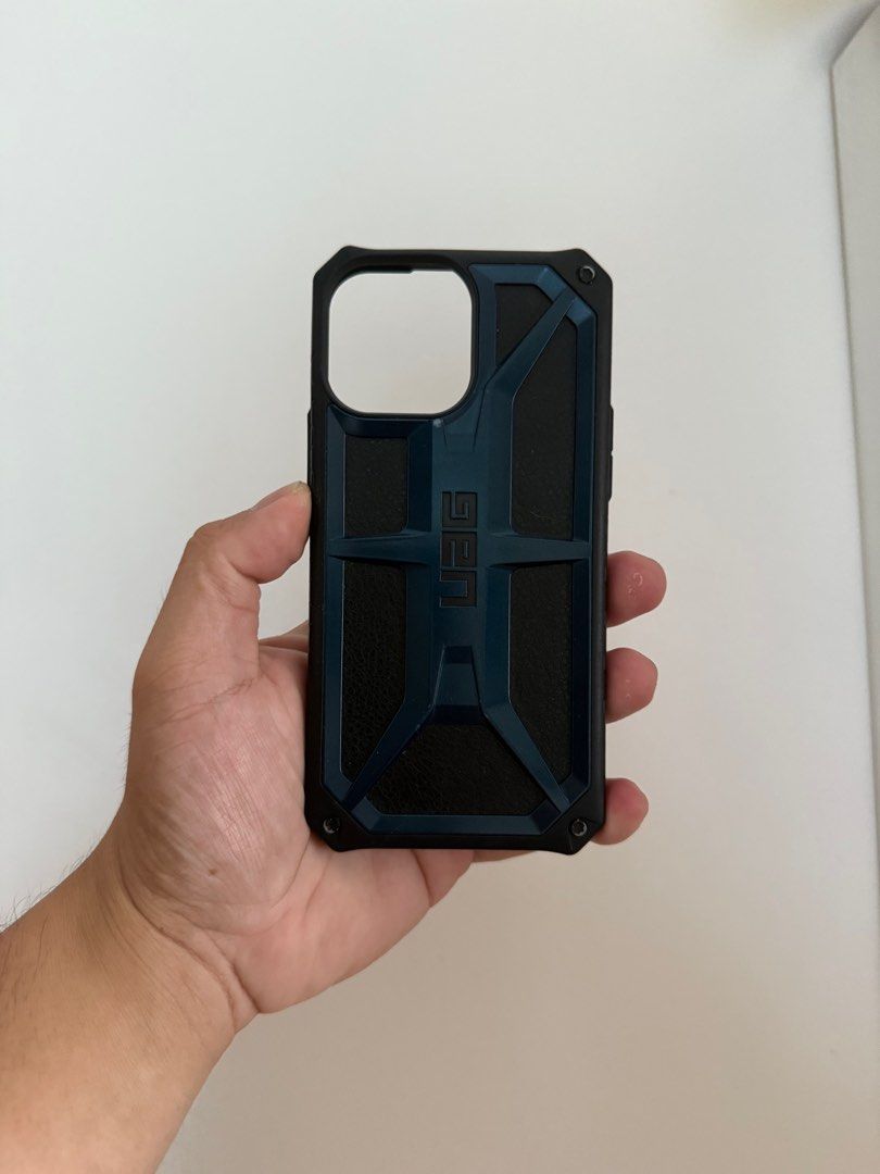 UAG Monarch iPhone 13 Pro Max (Category: Cases & Sleeves) located in Makati City. Submitted by secondlife.inventory (Listing ID 1403090598, Image 1). Description: Original UAG MONARCH for iphone 13 pro max ₱1000 Bgc pick up.