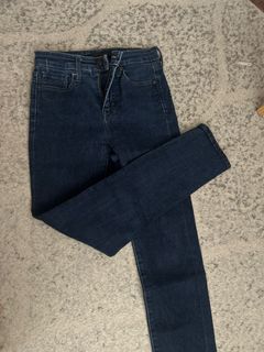 (Category: ) located in . Submitted by theNN (Listing ID 1403037479, Image 1). Description: .