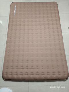 （分類：）位於 。 由 aaron1823 提交（商品編號 1403180238，圖片 1）。簡介： 。