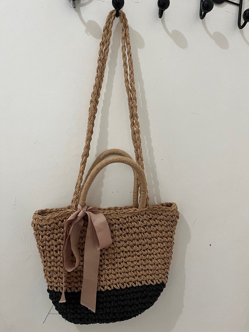 Woven Straw Tote Bag with Ribbon (Category: Tote Bags) located in Bacolod City. Submitted by trecool_ian (Listing ID 1403176931, Image 1). Description: No brand tag - bought from ukay.