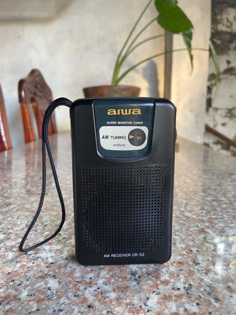 Aiwa CR-S3 AM Receiver, Audio, Portable Music Players on Carousell