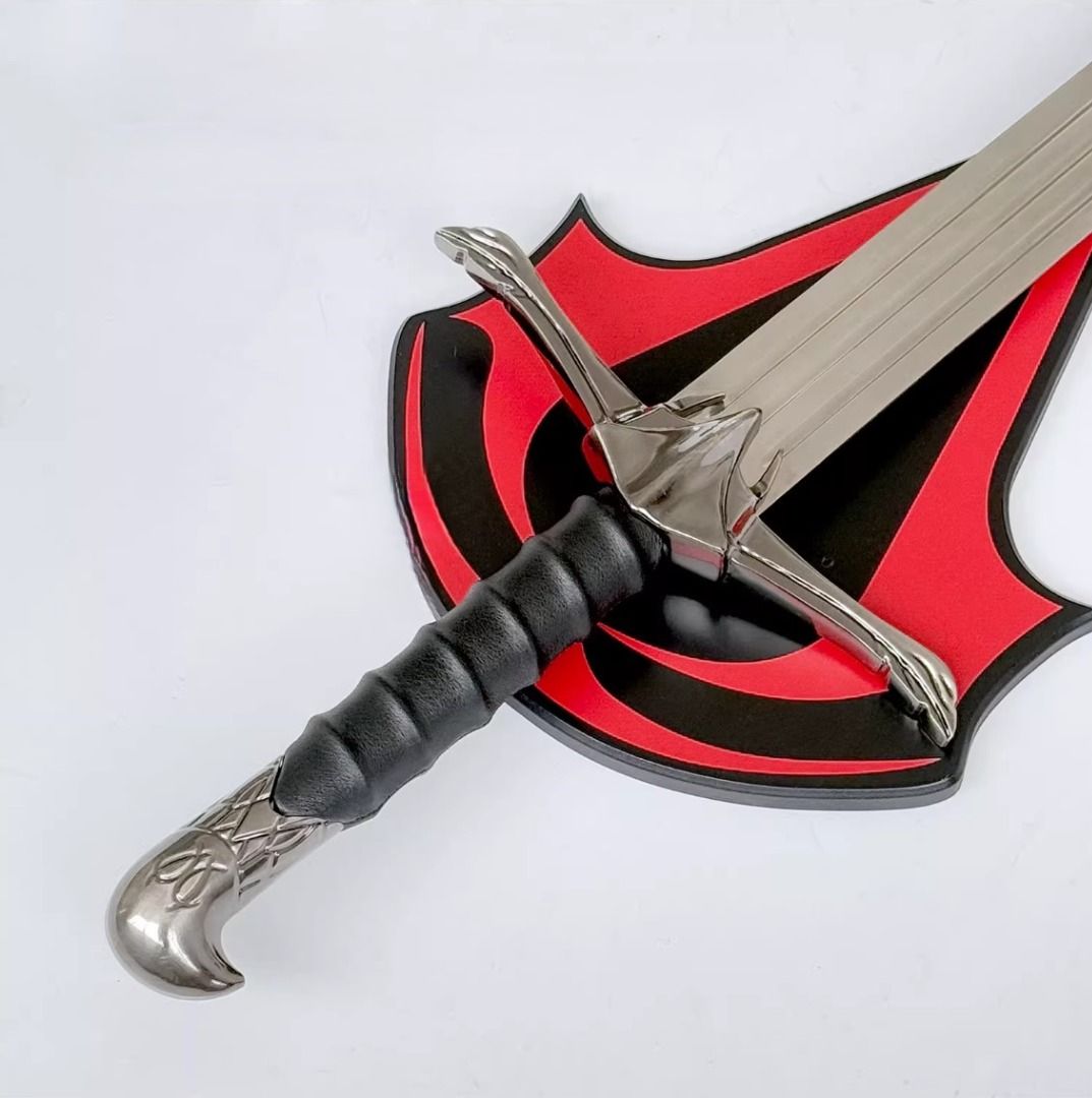 Assassin's Creed : Altair's Prop Replica V2.0 (comes with Hanging Board ...