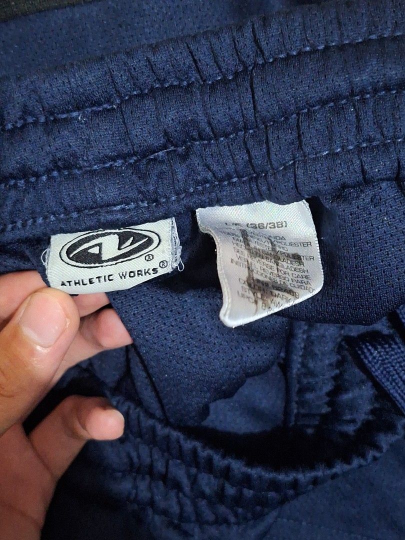 BAGGY PANTS MENS (Category: Joggers) located in Malabon City. Submitted by steve_finds (Listing ID 1407272501, Image 3). Description: BAGGY PANTS (ATHLETIC WORKS) MESH TYPE TELA 34 WAISTLINE GARTERIZE 38 TO 39 LENGTH 10 LEG OPENING ISSUE NASA LAST SLIDES NG PICTURES.