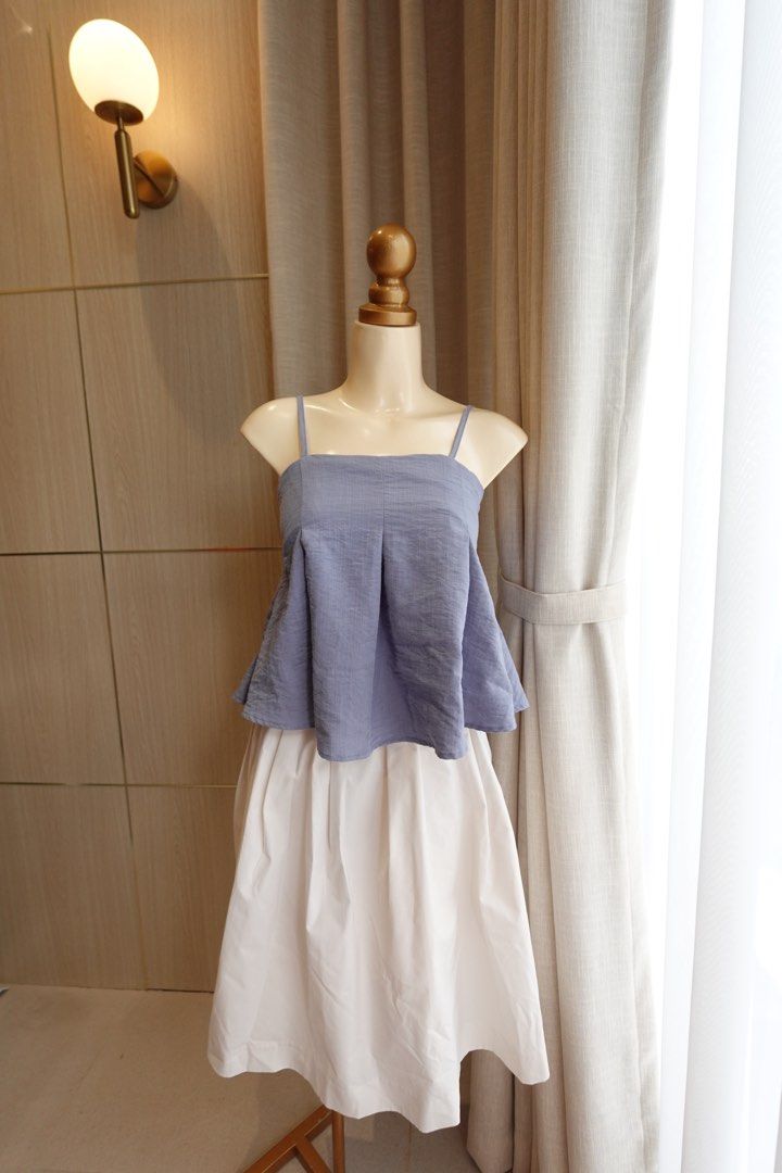 Bangkok top (Category: Sleeveless) located in Cabanatuan. Submitted by riveraaly (Listing ID 1407251764, Image 1). Description: Blue Bought in Bangkok Really nice top, stretchy at the back Too tight on the chest part for me.