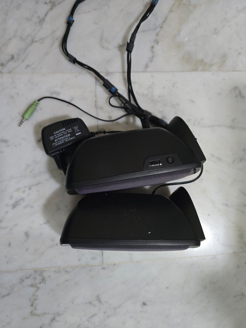 Creative desktop and monitor speaker