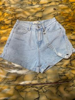(Category: ) located in . Submitted by heartscollections (Listing ID 1407237327, Image 1). Description: .