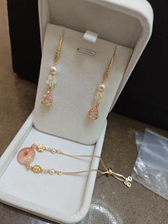 (Category: ) located in . Submitted by mummytan888 (Listing ID 1407212367, Image 1). Description: .