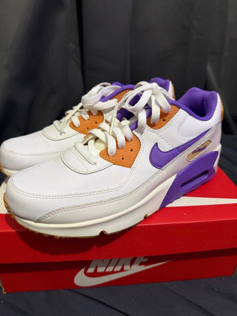 FS: Nike Air Max 90 (GS) - White/Action Grape-Phantom (Category: Sneakers) located in Quezon City. Submitted by mdpdg (Listing ID 1407289916, Image 1). Description: Nike Air Max 90 (GS) Like New 2,500 Used Once White/Action Grape-Phantom Size: 7Y / 8.5w RFS: Decluttering.