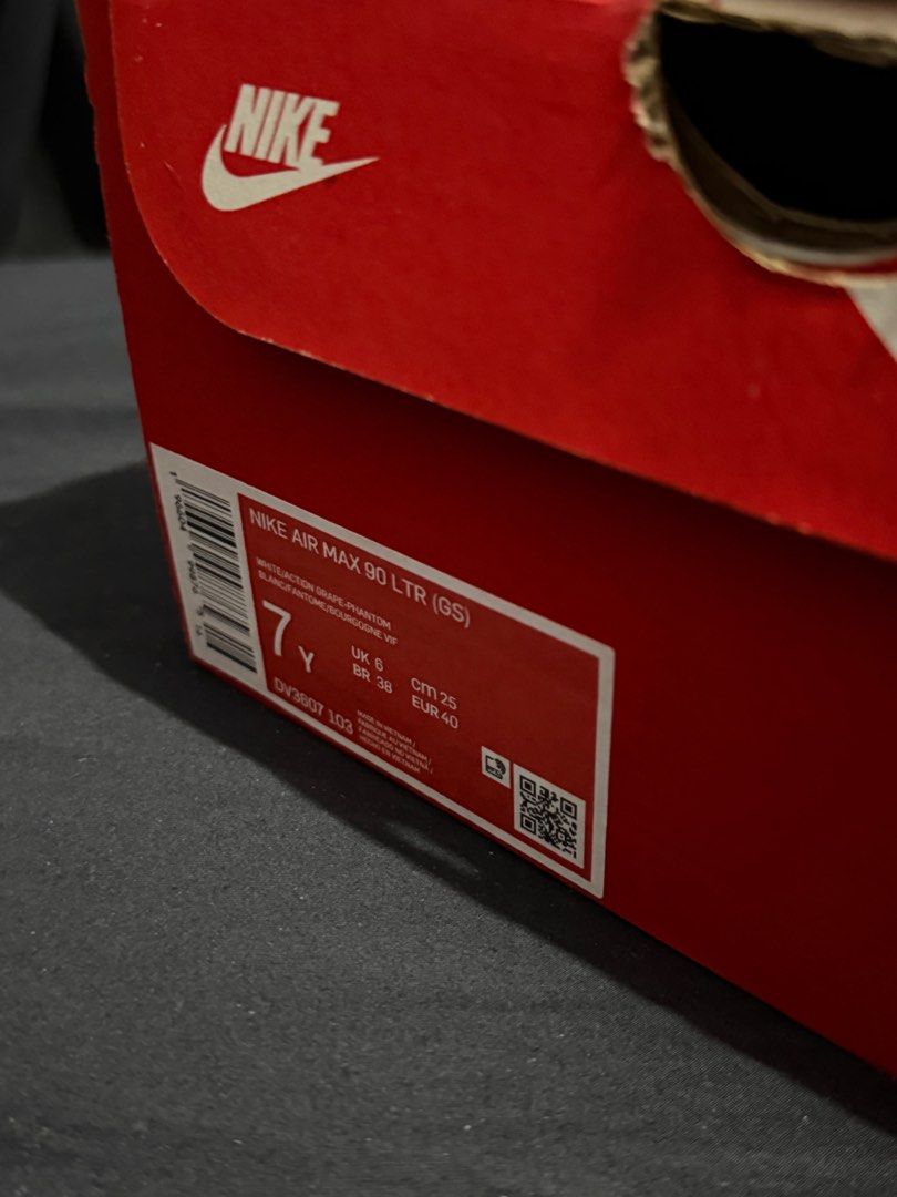 FS: Nike Air Max 90 (GS) - White/Action Grape-Phantom (Category: Sneakers) located in Quezon City. Submitted by mdpdg (Listing ID 1407289916, Image 2). Description: Nike Air Max 90 (GS) Like New 2,500 Used Once White/Action Grape-Phantom Size: 7Y / 8.5w RFS: Decluttering.