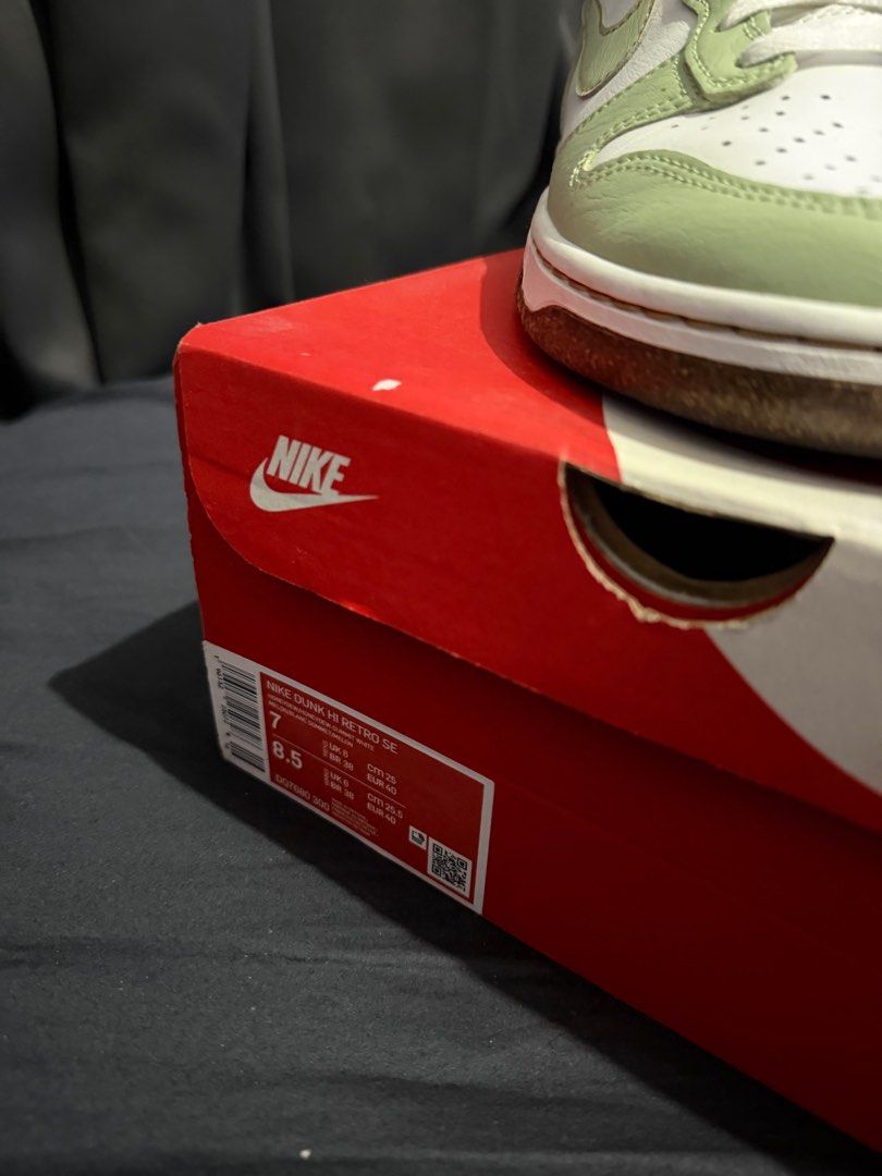 FS: Nike Dunk Retro High - Honeydew/Summit White (Category: Sneakers) located in Quezon City. Submitted by mdpdg (Listing ID 1407292138, Image 2). Description: Nike Dunk Retro High Like New 2,500 Used twice Honeydew/Summit White Size: 7/8.5w RFS: Decluttering.