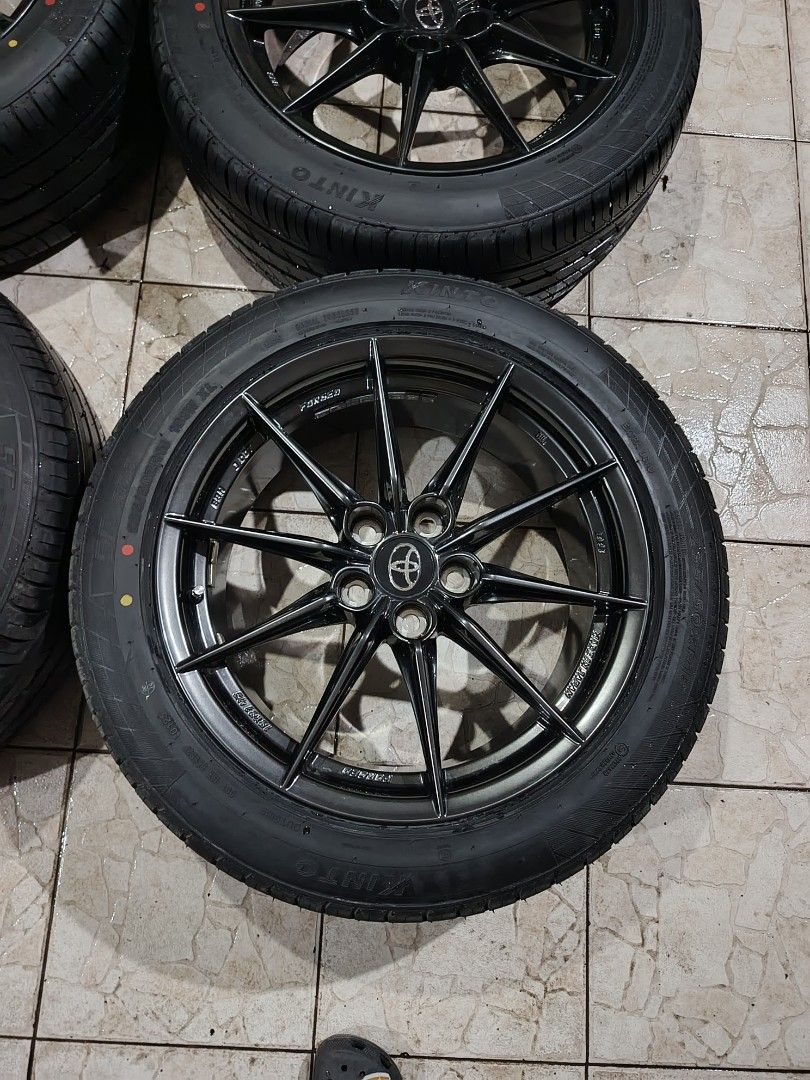 GR Yaris OEM 18