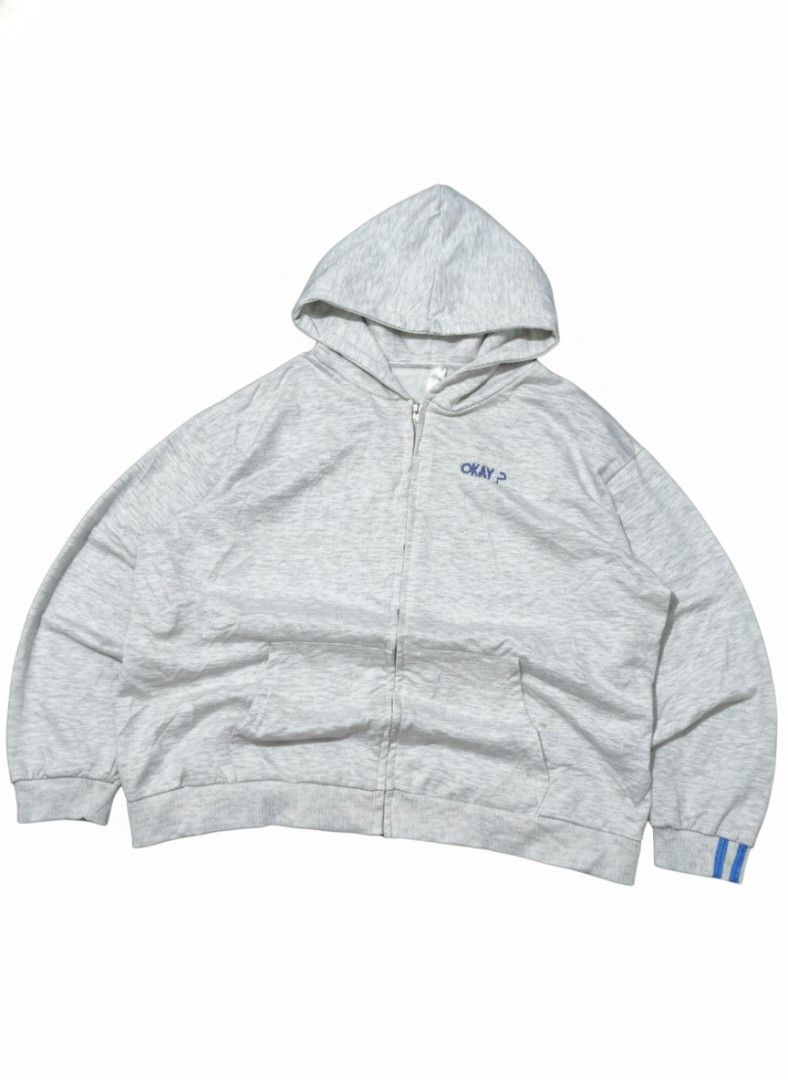 Gray Hoodie with Blue Accents (Category: Hoodies) located in Manila. Submitted by thriftanddrip (Listing ID 1407248550, Image 1). Description: Gray Hoodie with Blue Accents LENGTH: 23½ WIDTH: 24 EXCELLENT CONDITION ISSUE NONE MOP-GCASH MOD-JNT OR LALAMOVE LOCATION -LAS PIÑAS CITY .