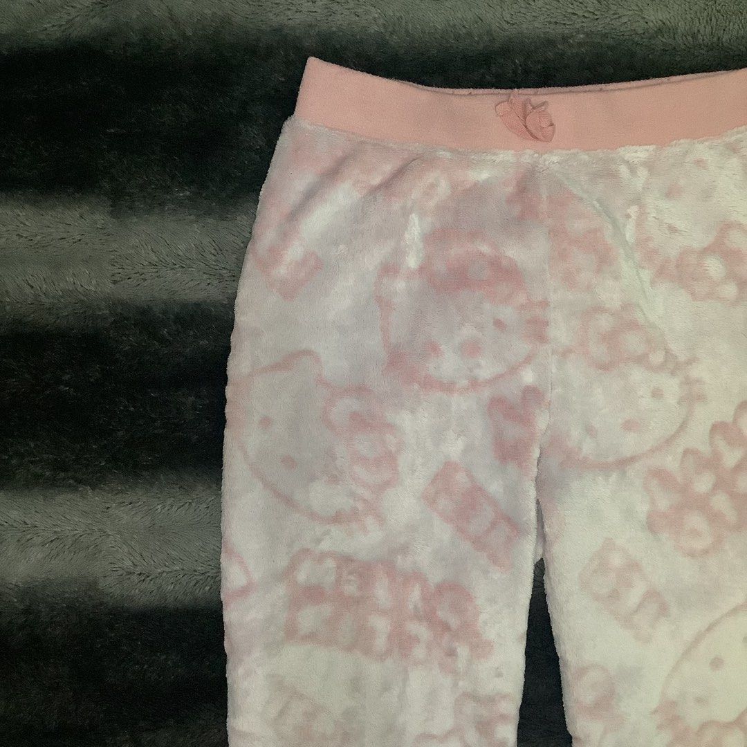 Hello Kitty Fluffy Pajama Pants (Category: Other Bottoms) located in Cabanatuan. Submitted by chieezyx (Listing ID 1407257201, Image 2). Description: .