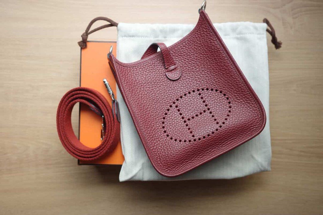 Hermes Evelyne Mini Rouge H (Category: Luxury Bags & Wallets) located in Cebu City. Submitted by joniiie (Listing ID 1407356995, Image 1). Description: complete inclusions stamp b / apr 2024 receipt.
