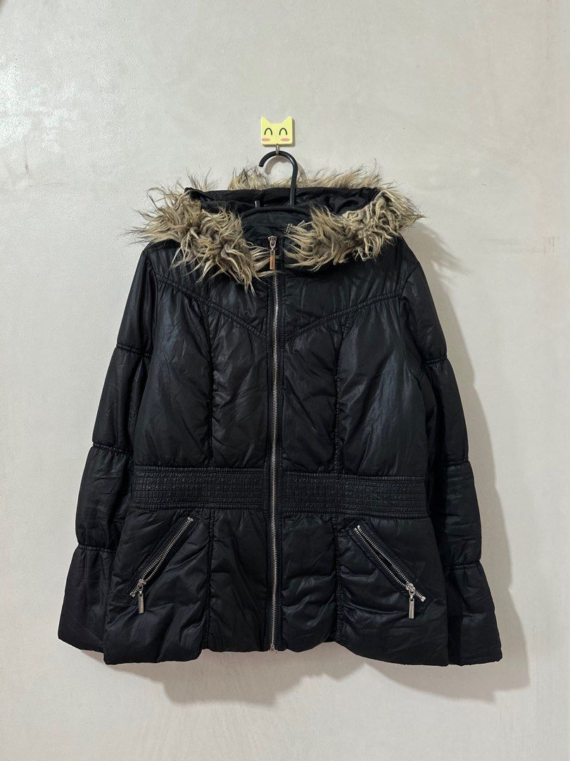 H&M Puffer Jacket Women Large (Category: Coats, Jackets and Outerwear) located in Balanga. Submitted by winterlab_ph (Listing ID 1407303455, Image 1). Description: 20 25.