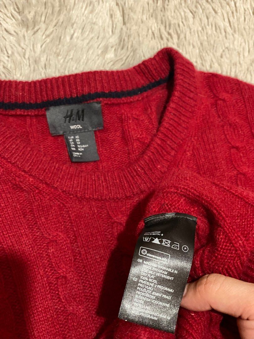 H&M Red Cable Knit Sweater from japan (Category: Longsleeves) located in Cabuyao City. Submitted by getvintage (Listing ID 1407375824, Image 3). Description: ⚠️ PLEASE READ BEFORE BUYING‼️ 📍 Location: Cabuyao, Laguna 💰 Payment: BANK TRANSFER only 🚫 No COD / No Joy Reservers / No Bogus Buyers 🛍️ FOR SERIOUS BUYERS ONLY — MAKE YOUR BEST OFFER ❌ No lowballing, especially from resellers ✅ Item is RESERVED only once payment is made 📦 Imported fro