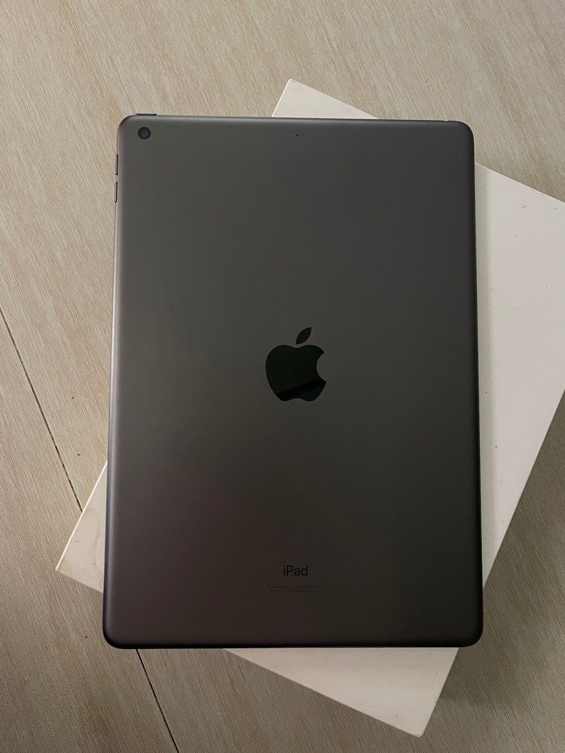 Ipad 9th Gen 256gb wifi only (Category: iPad) located in Malasiqui. Submitted by jevaaa (Listing ID 1407221024, Image 2). Description: no issue; still in good condition 100% working and makinis goods pa rin batt niya nagamit ko to for 2days netflix nung may typhoon!! w/ goojodoq pen no case w/ box (medj madumi lang) w/ usb c adapter ~~ can do vc while shipping !! ~~ 📍Malasiqui, Pangasinan Rfs: need funds for new phone hehe .