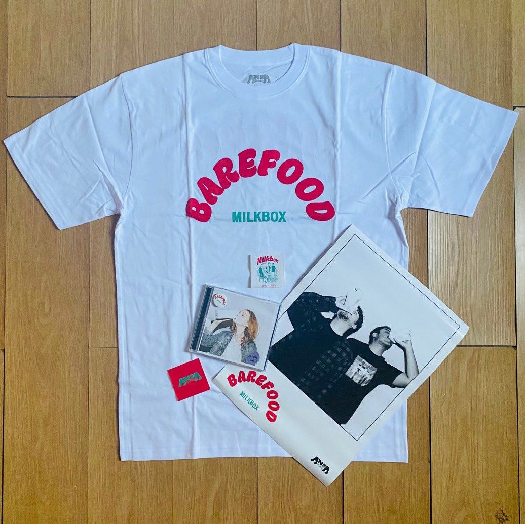Kaos Band Official Barefood - Milkbox (Kategori: Atasan) berada di Depok. Dikirim oleh sansbuddy (ID iklan 1407324344, Gambar 1). Deskripsi: Ts Barefood - Milbox Sz XL - Anoa Records Bisa Tshirt aja atau Bundling dengan CD (bonus poster, pin dan stiker) Harga tentu berbeda-beda.