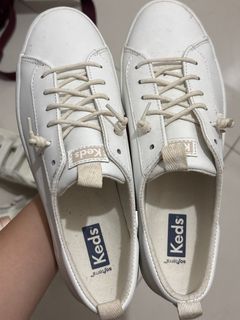 (Category: ) located in . Submitted by preloved_finds8 (Listing ID 1407286116, Image 1). Description: .