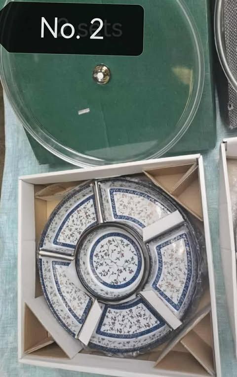 Lazy Susan Set for Sale (Category: Food Organization & Storage) located in Los Banos. Submitted by princessbotique (Listing ID 1407243201, Image 2). Description: Lazy Susan Set for Sale VGC with Box Php1200 each Murang Gamit sa Bahay Pls see pix for price and details Fix and Firm No LP pls Pickup/Lalamove/Meetup From Los Banos Laguna Meet-ups per arrangement MOP GCash Pm if interested.