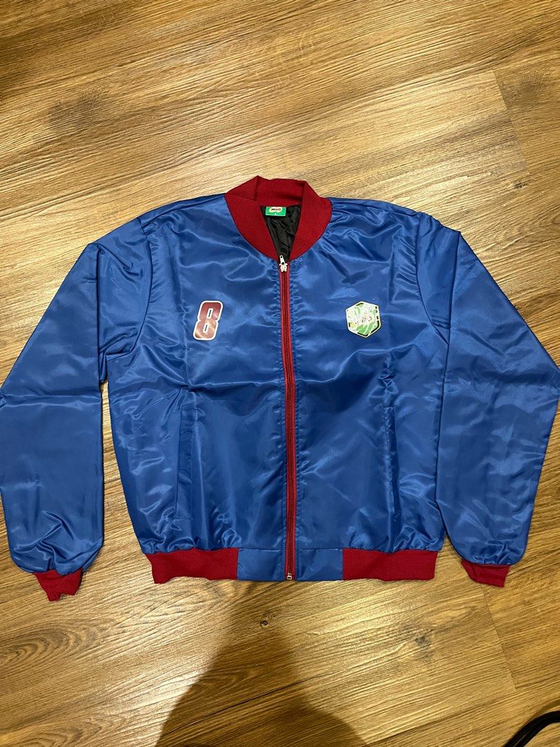 Milo Jacket (Category: Coats, Jackets and Outerwear) located in Petaling Jaya. Submitted by aaronnn_tehh (Listing ID 1407336294, Image 1). Description: Brand New Milo Jacket - S size - price can nego - COD and delivery available Feel free to PM me for more info !! .
