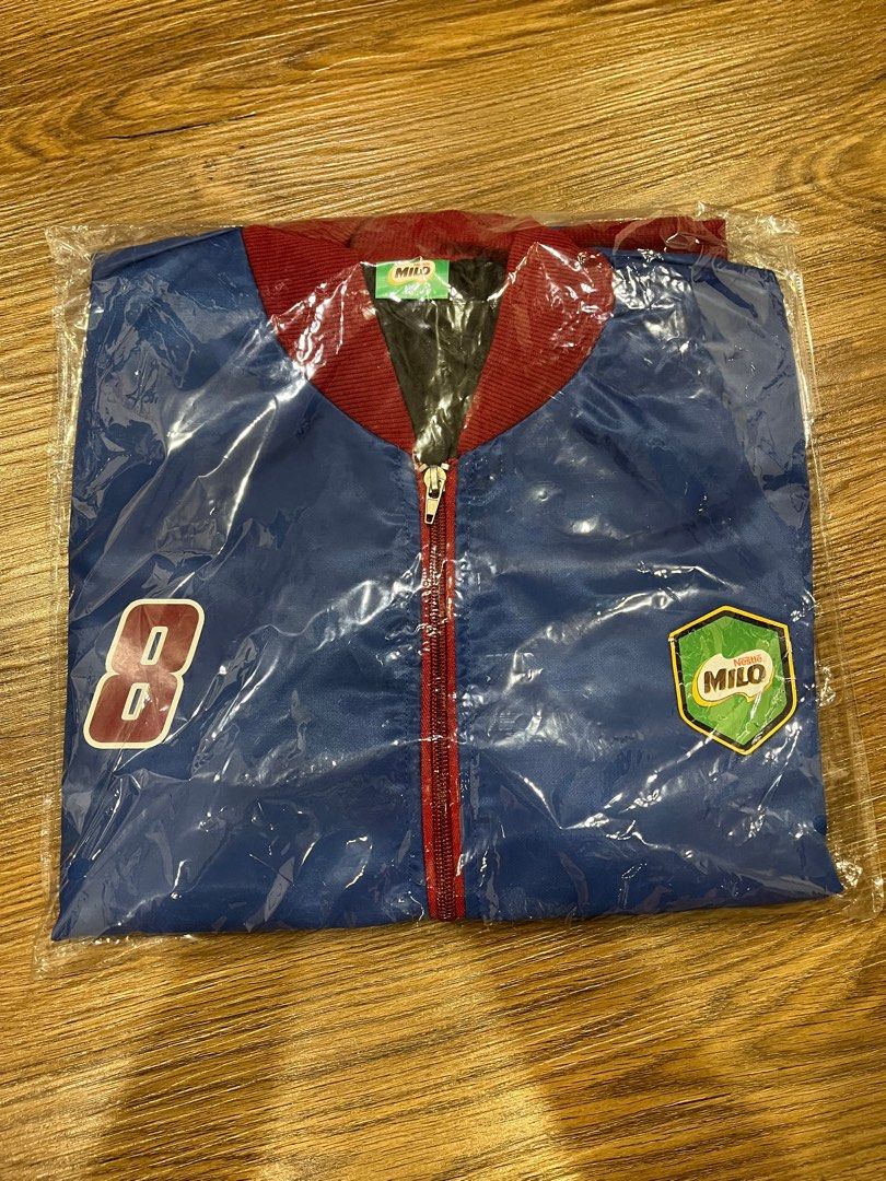 Milo Jacket (Category: Coats, Jackets and Outerwear) located in Petaling Jaya. Submitted by aaronnn_tehh (Listing ID 1407336294, Image 3). Description: Brand New Milo Jacket - S size - price can nego - COD and delivery available Feel free to PM me for more info !! .