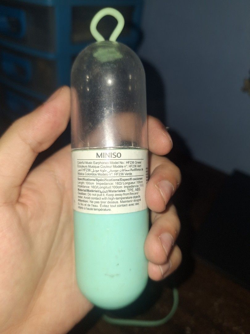 Miniso Capsule Earphones (Category: Earphones) located in Santo Domingo. Submitted by daydream96 (Listing ID 1407286821, Image 3). Description: Miniso Capsule Earphones (Used but not abused) rfs: decluttering..