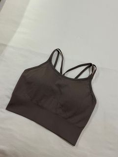 (Category: ) located in . Submitted by bitsfrommycloset (Listing ID 1407337894, Image 1). Description: .