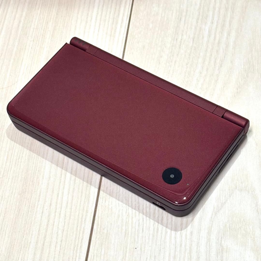 Nintendo DSILL Wine Red with Box (Category: Nintendo) located in Manila. Submitted by japan_treasure (Listing ID 1407310658, Image 2). Description: Nintendo DSILL Wine Red Power has been confirmed and initialization has been completed. We have not confirmed operation with the software installed. There is no noticeable scratches or dirt.
