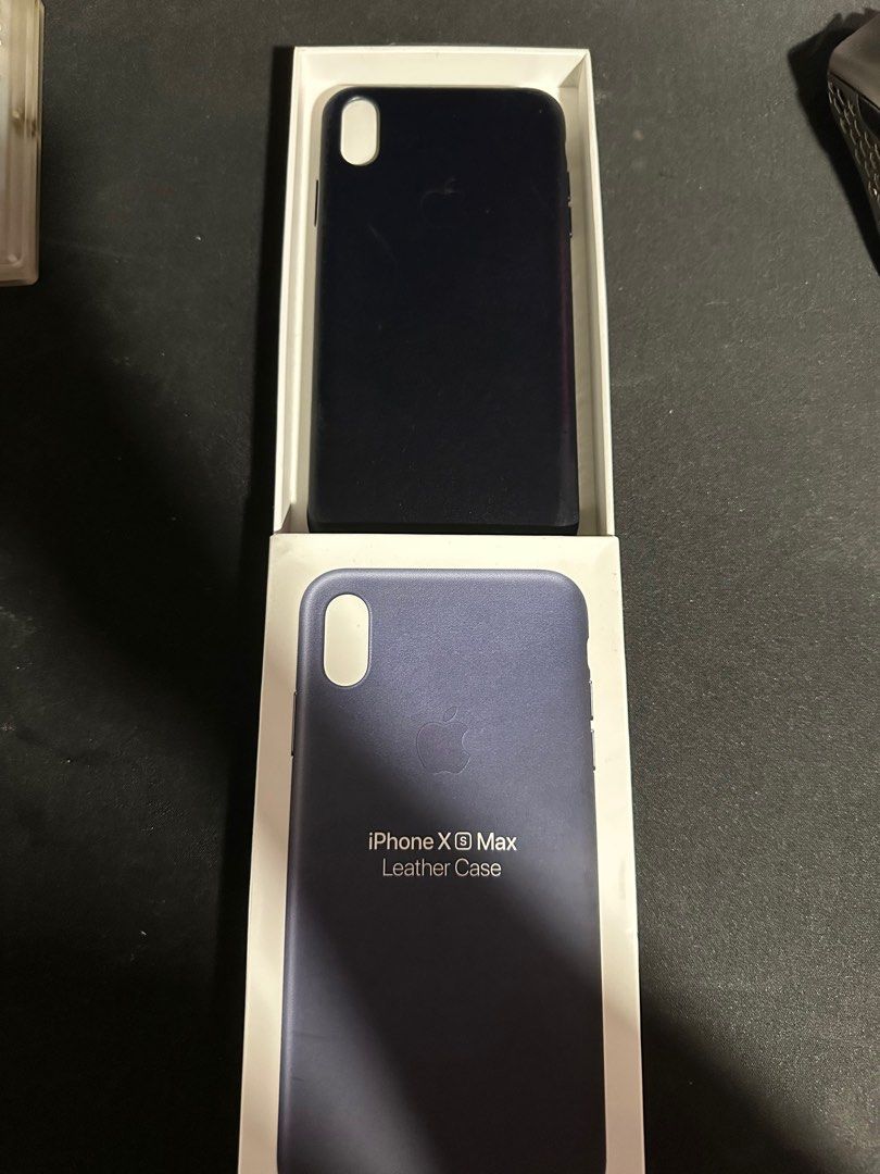 Original Apple Iphone XS Max Leather Case (Category: Cases & Sleeves) located in Manila. Submitted by rafasellreyes (Listing ID 1407215548, Image 2). Description: Barely Used Original Apple Iphone XS Max Leather Case - Includes everything that came with the box - Used twice - RFS: not being used - shipping fee is shouldered by buyer - meet-up in Christ the King.