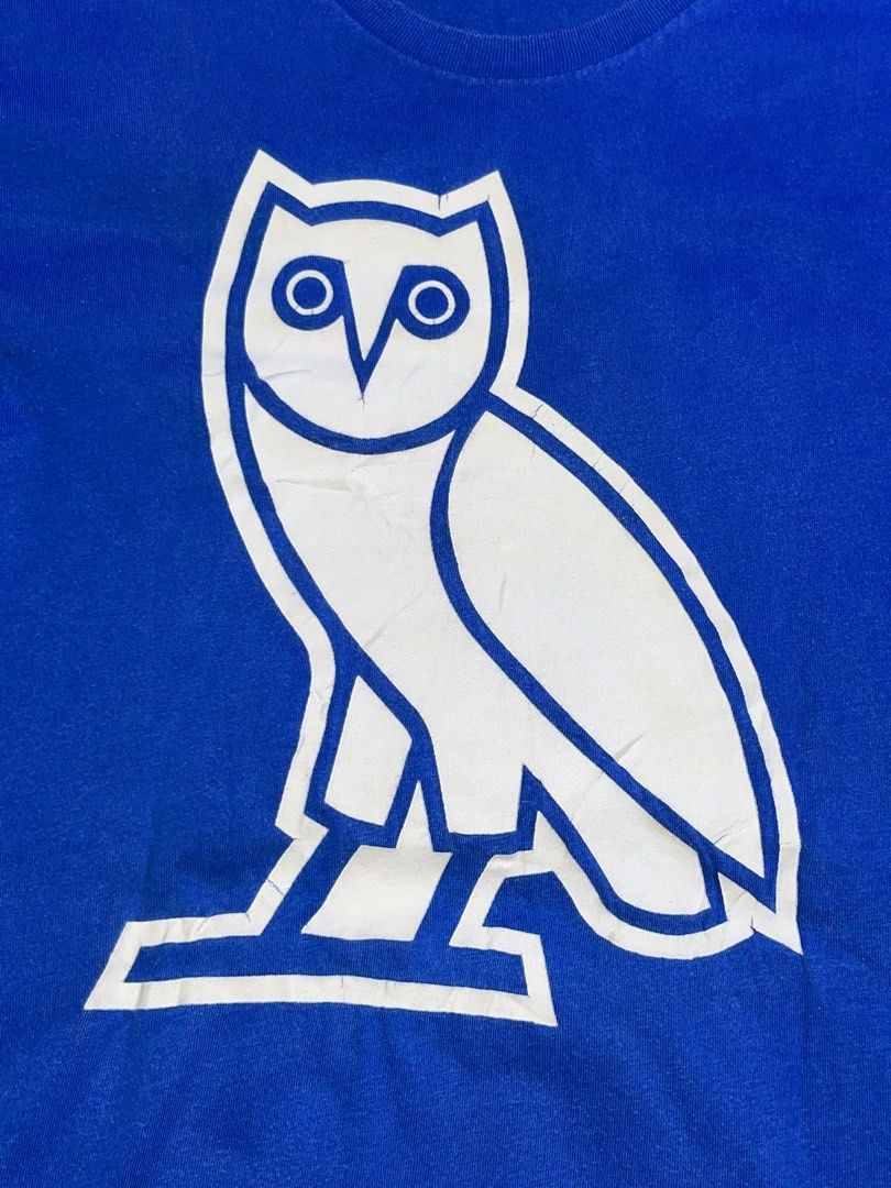 OVO big logo long sleeve (Category: Tshirts & Polo Shirts ) located in Caloocan City. Submitted by thr1fty_pages (Listing ID 1407339632, Image 2). Description: OVO big logo Good condi Minor cracks L - 27 | W - 19.5.