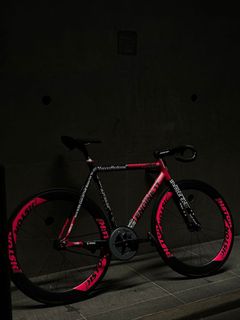 (Category: ) located in . Submitted by lowballbikes (Listing ID 1407298024, Image 1). Description: .