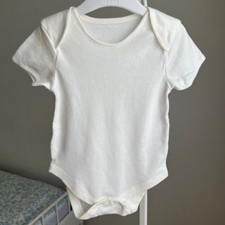 (Category: ) located in . Submitted by shopsxoxo (Listing ID 1407235788, Image 1). Description: .