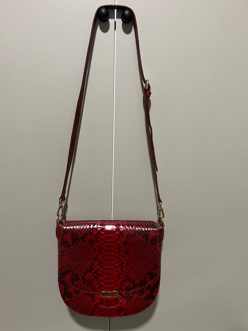 leather bag (authentic python leather) (Category: Cross-body Bags) located in Singapore. Submitted by funshine4 (Listing ID 1407357012, Image 2). Description: Real python leather. Bought from local Singapore shop. Shop currently at Great World City. Willing to sell much lower for a quick sale to declutter. .