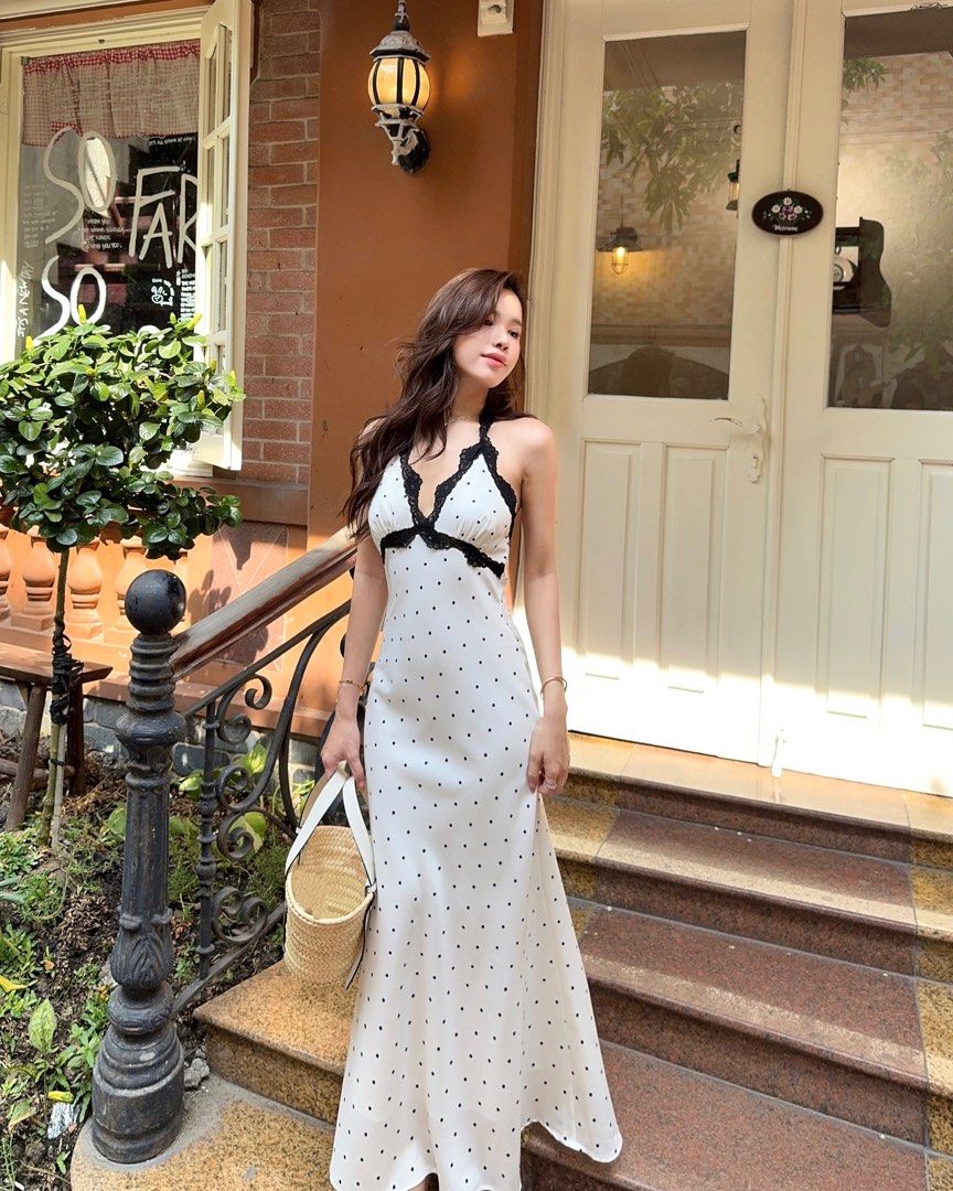 Rent: Polka Dot Halter Dress (Category: Dresses) located in Makati City. Submitted by happysundae (Listing ID 1407317009, Image 1). Description: ✨ Clothes Bar Vietnam Silk Dress Retails for ₱2,500 Fits XS–Small (22–25” waist). White silk with polkadot print, halter neckline, lace detail on the bust, A-line silhouette, and side zipper closure. Soft, flattering, and perfect for dates or special occasions. Please manage expectations: this item is fo