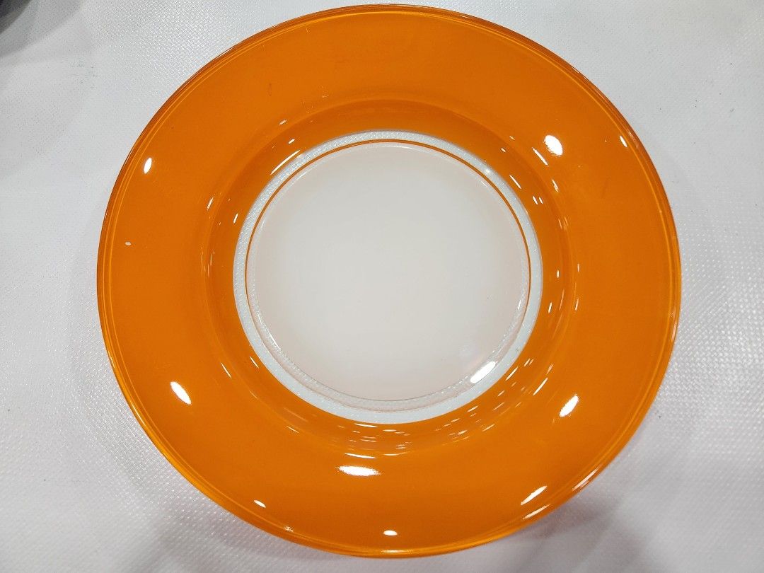 Round Serving Dish Bowl (Category: Dinnerware & Cutlery) located in San Juan City. Submitted by iamryn (Listing ID 1407267708, Image 2). Description: Set of 4pcs orange dishes and 4pcs yellow dishes Dimensions: 9" diameter Can be sold per color set, cannot be sold per piece. Message to inquire. .