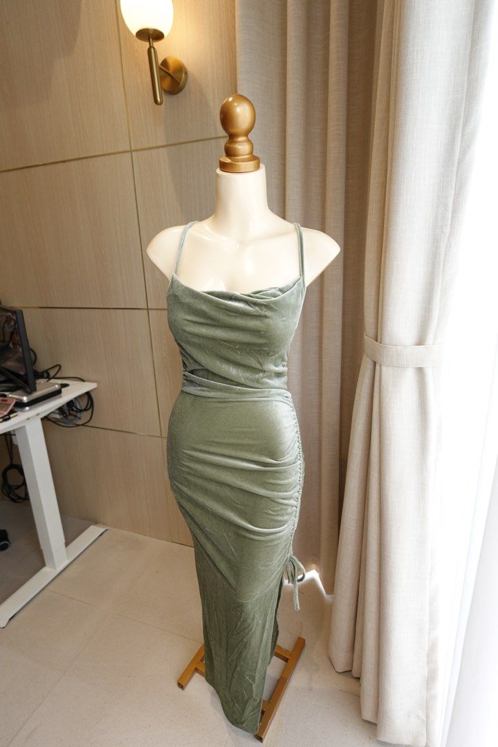 Shein Dress (Category: Evening dresses & gowns) located in Cabanatuan. Submitted by riveraaly (Listing ID 1407232599, Image 3). Description: Shein Olive Green Dress Attended a Wedding Decluttering.