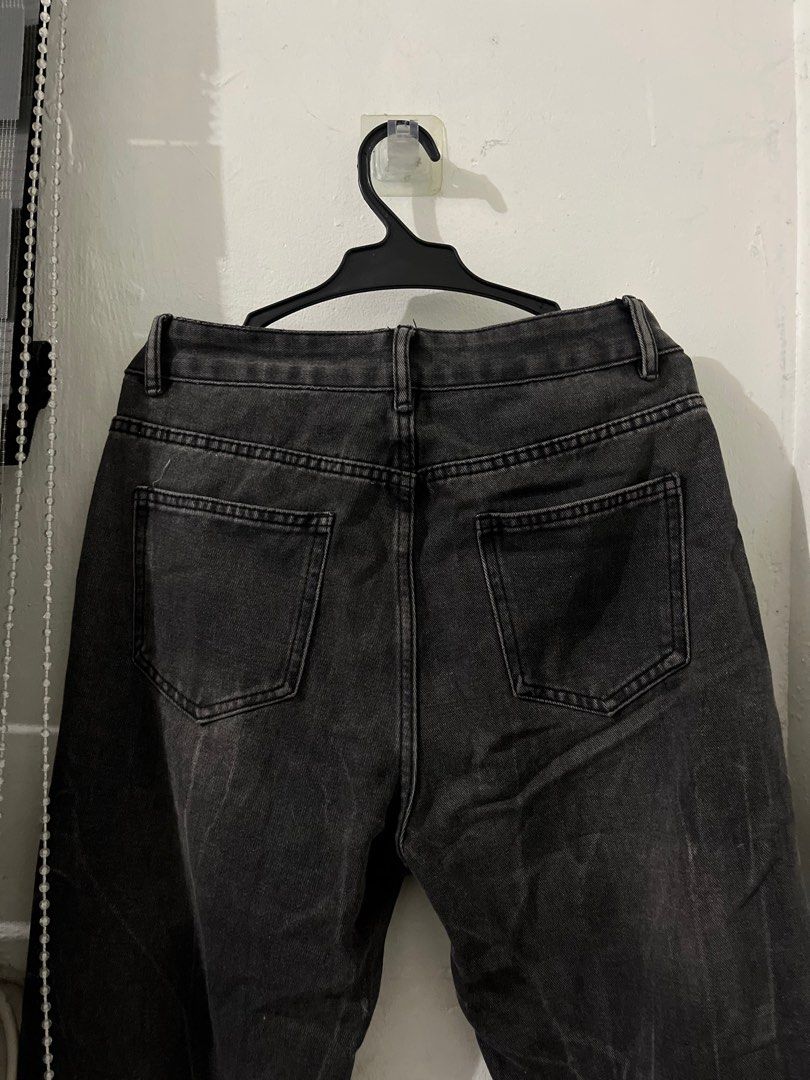 Stone Washed Denim/ Wide Leg Jeans (Category: Jeans) located in Quezon City. Submitted by clstlae (Listing ID 1407359796, Image 3). Description: - Black wide-leg jeans - Faded wash effect - High waist - No issue - Non stretch 26-27in..