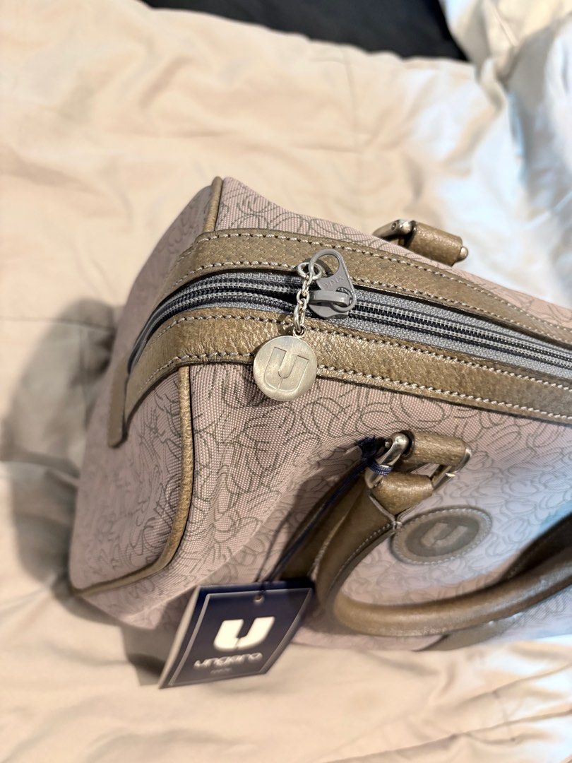 Ungaro Paris Doctors Bag (Handbag) (Category: Luxury Bags & Wallets) located in Pasig City. Submitted by kaiplays (Listing ID 1407258242, Image 3). Description: Brand New / Unused Ungaro Doctors Bag Minimal flaw due to storage Can send video upon request 📍 Pasig City 🚚 Lalamove / Grab.