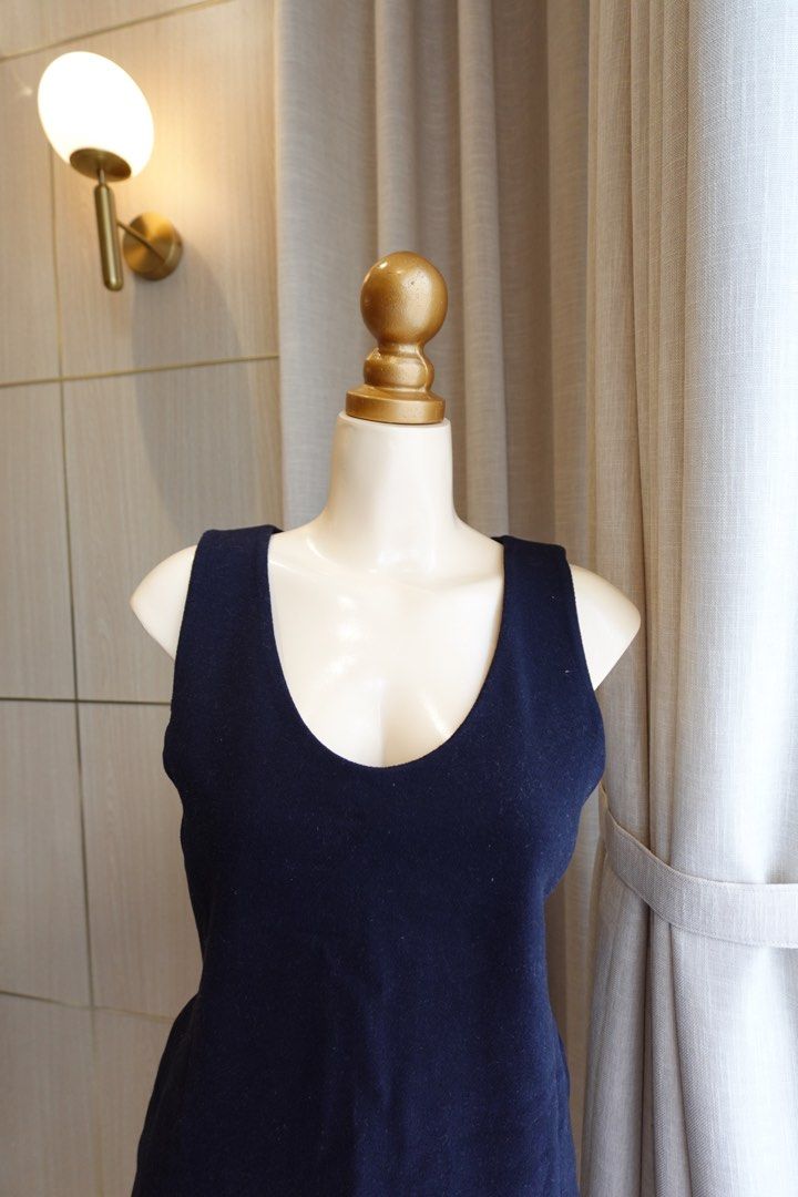 Uniqlo Dress (Category: Dresses) located in Cabanatuan. Submitted by riveraaly (Listing ID 1407250190, Image 2). Description: Uniqlo Black Dress Only washed and fitted but never worn Not my style I guess, just liked it when it was displayed at the Uniqlo store Decluttering.