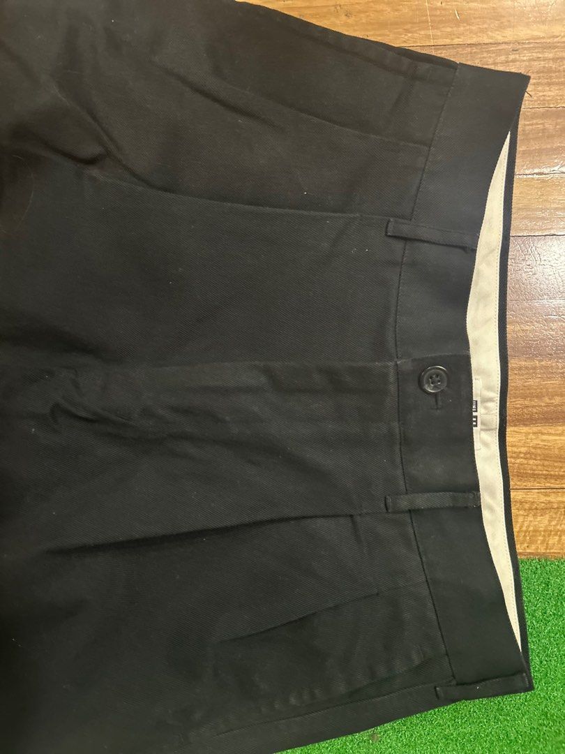 Uniqlo U Cotton Double Pleated Pants (Category: Trousers) located in Manila. Submitted by monkberry (Listing ID 1407348507, Image 3). Description: Uniqlo U cotton double pleated wide pants Waist: 15 Length 39.25 Inseam 26.5 Rise 13 Upper thigh width 13 Opening 7 .