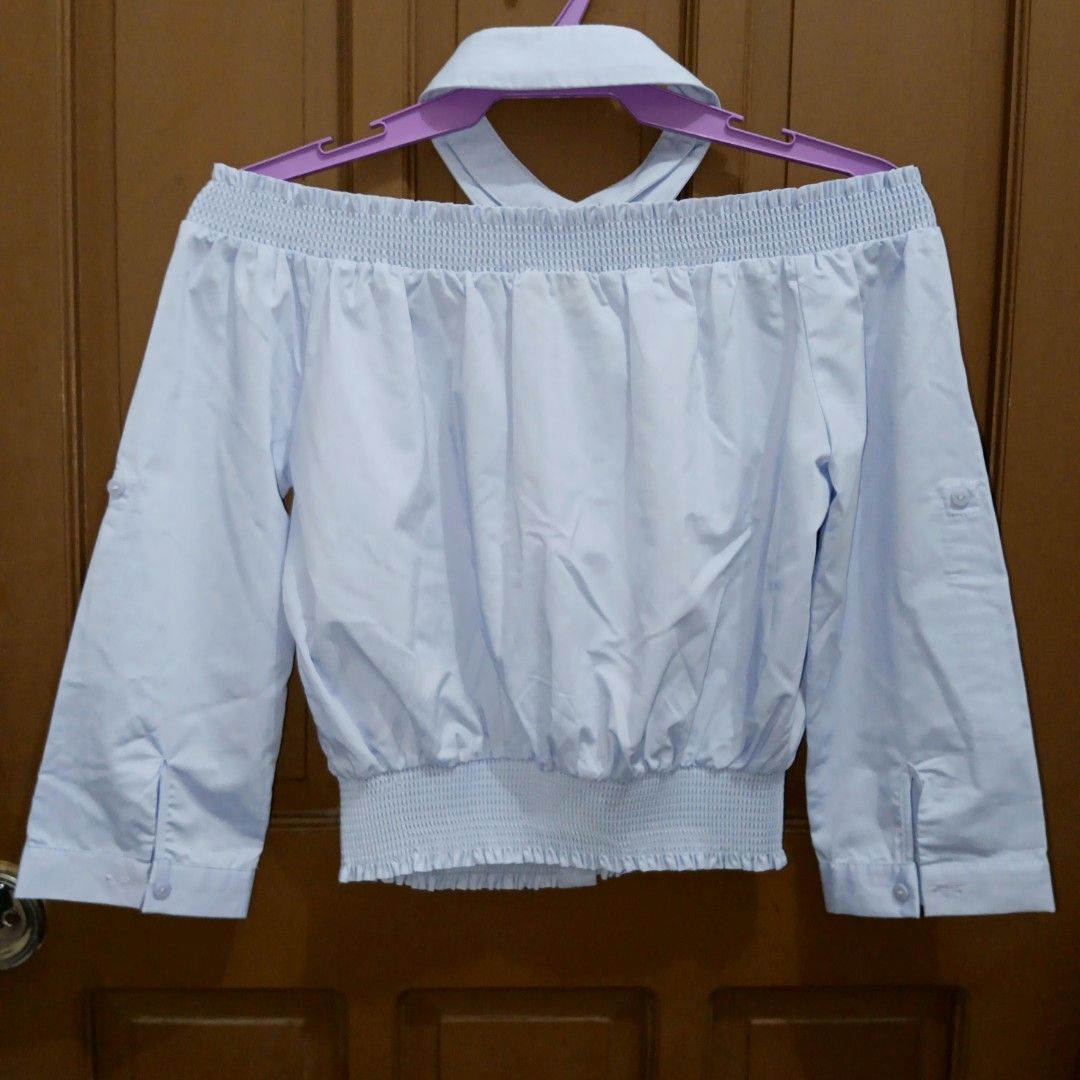Vero Moda Off-Shoulder Blouse with Detachable Collar (Category: Blouses) located in Caloocan City. Submitted by yoon_ara (Listing ID 1407240578, Image 3). Description: Vero Moda light blue off-shoulder blouse. Size S. Features button-down front, elastic waist & neckline, three-quarter sleeves, and a white collar..