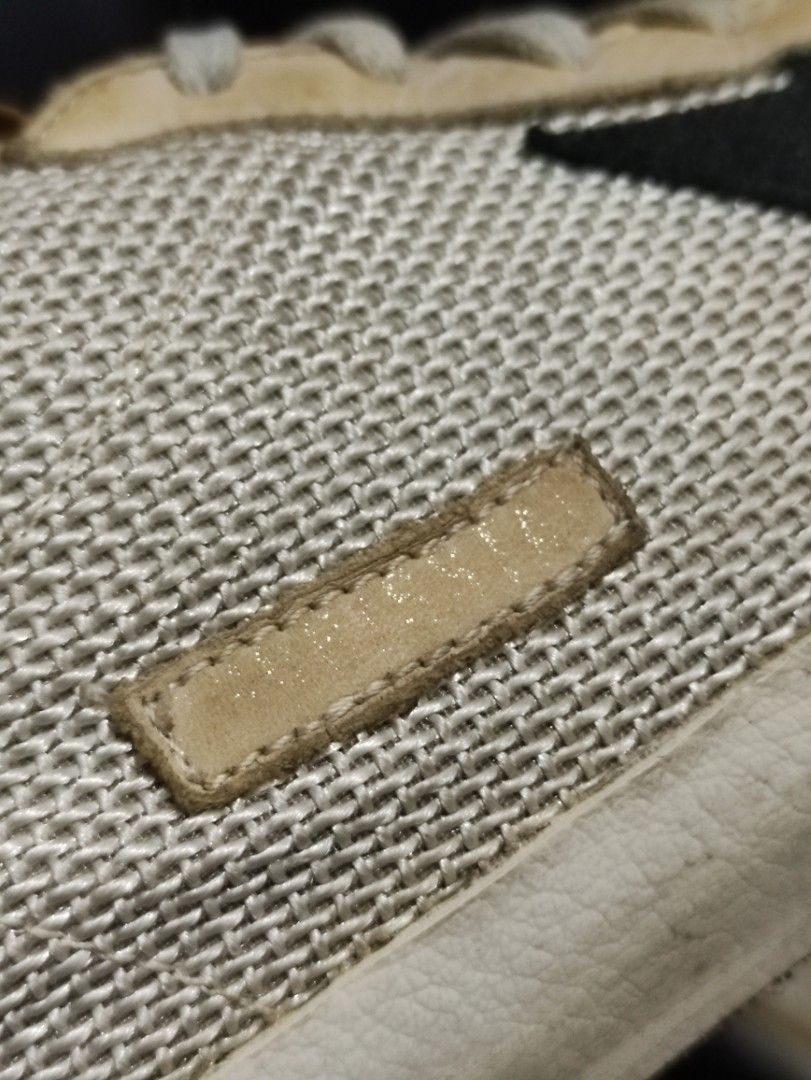 100% Authentic Coded GiGiDiBi Superstar Mesh and Leather Size 40 (26cm) Mens (Category: Sneakers) located in Malabon City. Submitted by rubiosblessings (Listing ID 1409057073, Image 2). Description: 💯 Authentic and Coded Money-back guaranteed if proven fake! Mesh & Leather Aged White Leather Lining Size 40 - fit to 25.5-26cm foot length Issues: With minor repair on heel outsole due to heel drags and collar padding. #RubioSneakers.