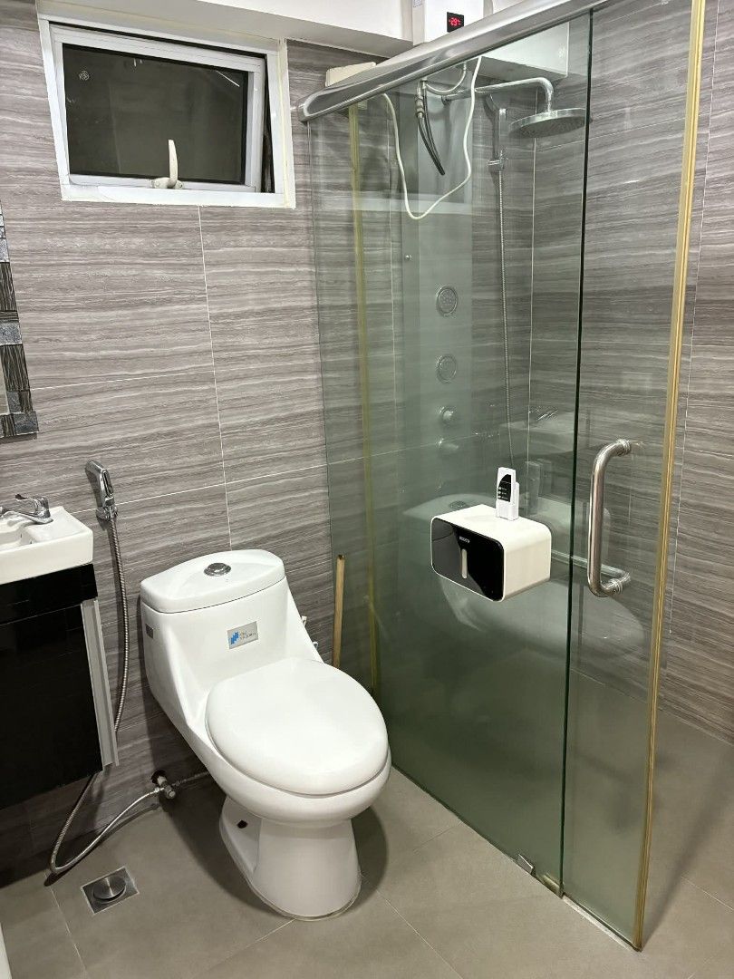 2BR BGC Condo (Category: Apartments & Condos) located in Quezon City. Submitted by ConsumerGoodies (Listing ID 1408901172, Image 3). Description: 🏙️ FOR RENT – FORT VICTORIA, BGC Live in the heart of Bonifacio Global City! ✨ Unit Details: • 📍 Prime location along 5th Avenue • 🛏️ 2 Bedroom •2 Toilet and bath • Loft type • 🪟 Big windows with nice city view • Fully Furnished ✨ Building Features: • 🏊‍♂️ Swimming Pool •Accesible to transportation