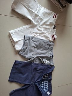 (Category: ) located in . Submitted by wardrobe111 (Listing ID 1408896009, Image 1). Description: .