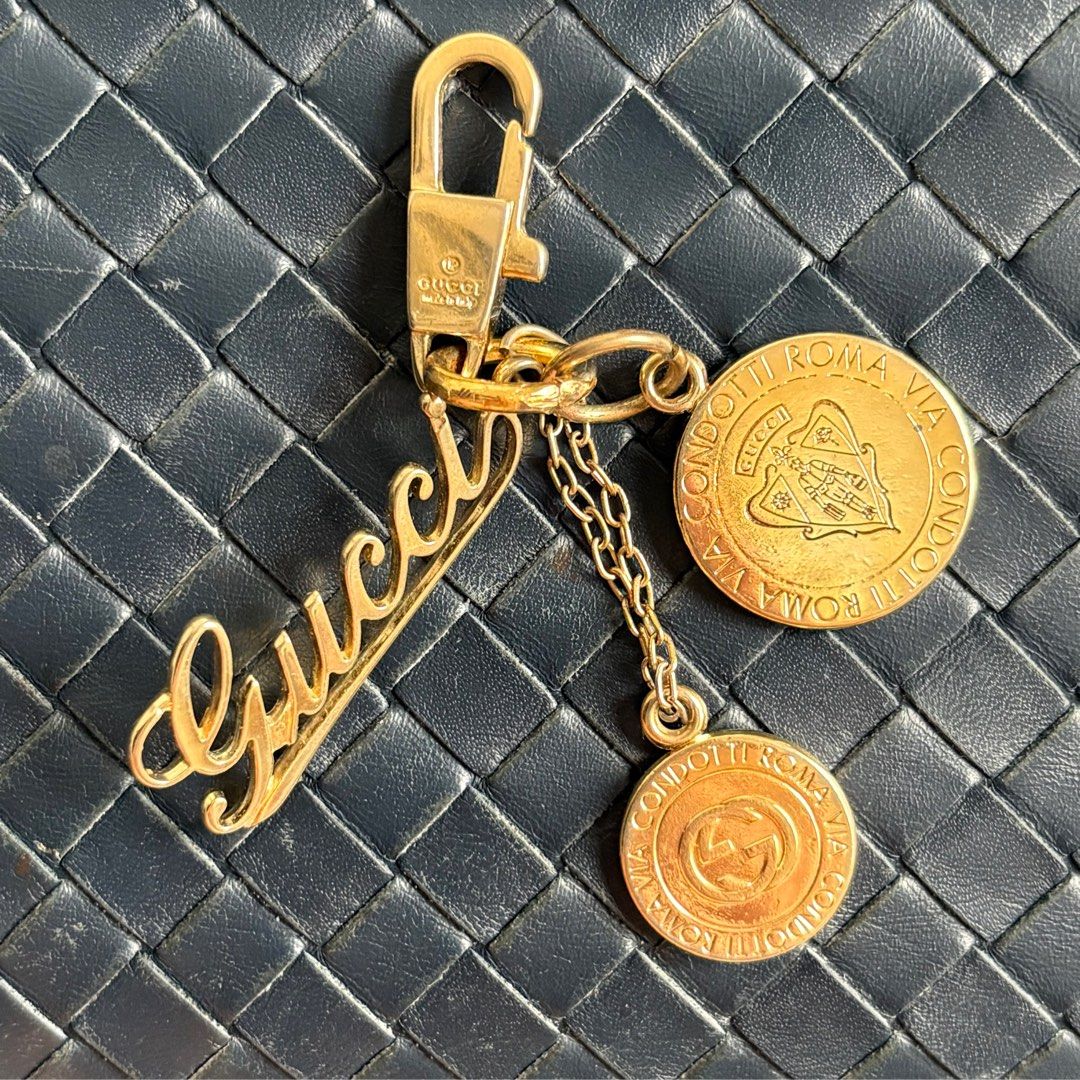 SALE❗️Authentic Gucci Medallion Charm (Category: Luxury Accessories) located in Manila. Submitted by snatchmybag (Listing ID 1408846492, Image 1). Description: .